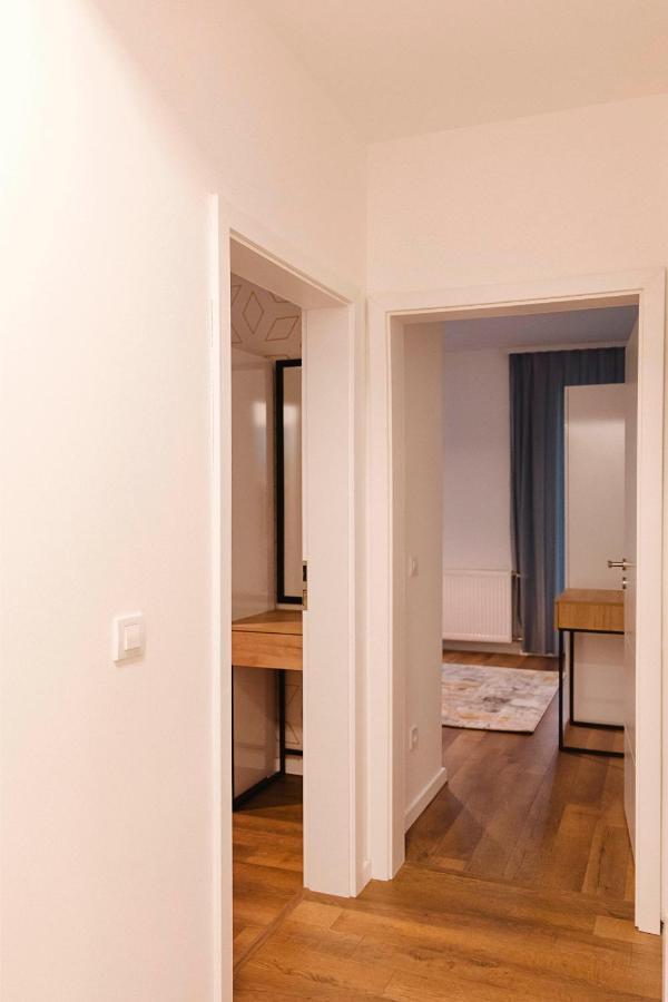 Lina - Prn, Tower Prishtina Apartment Пристина Екстериор снимка